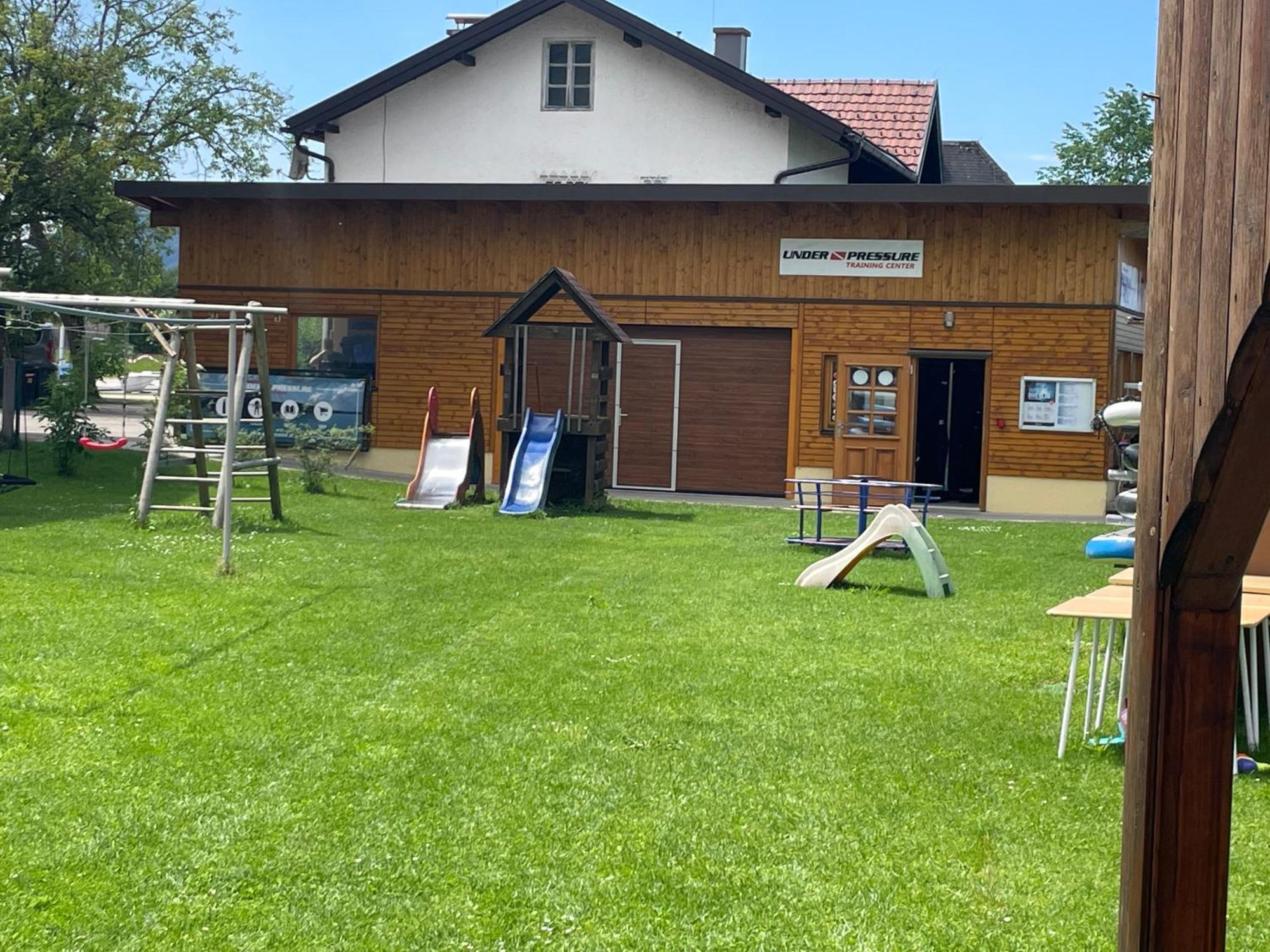 Gasthof Mit Seeterasse & Appartements Zur Landeroith Weyregg Esterno foto