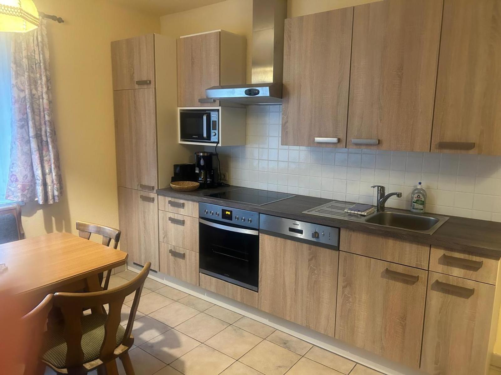 Gasthof Mit Seeterasse & Appartements Zur Landeroith Weyregg Esterno foto