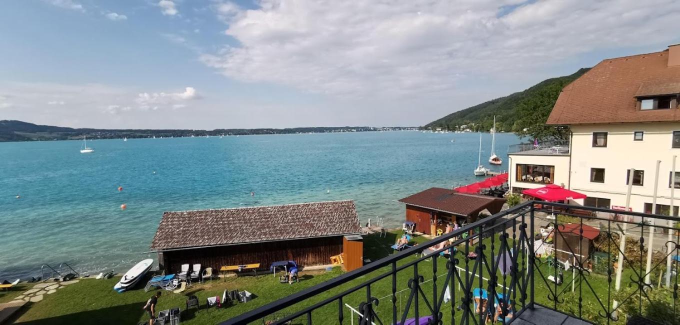 Gasthof Mit Seeterasse & Appartements Zur Landeroith Weyregg Esterno foto