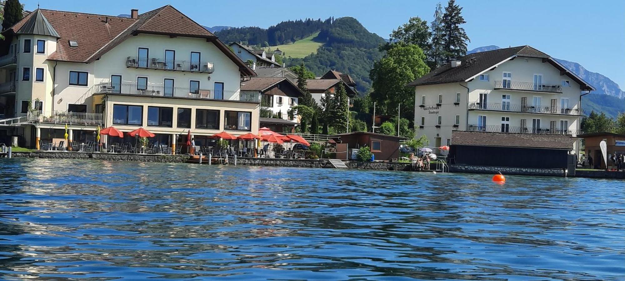 Gasthof Mit Seeterasse & Appartements Zur Landeroith Weyregg Esterno foto